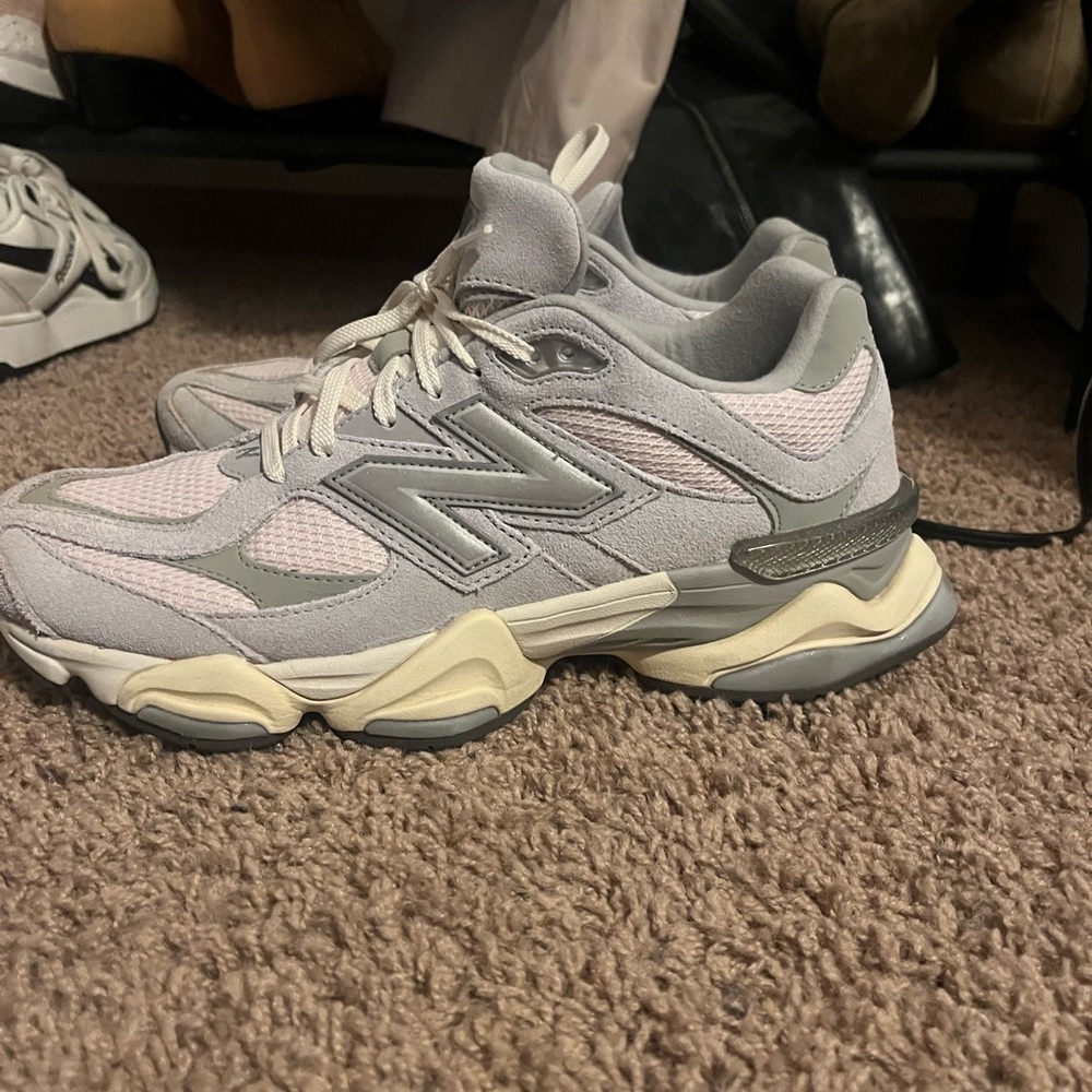 New balance 9060